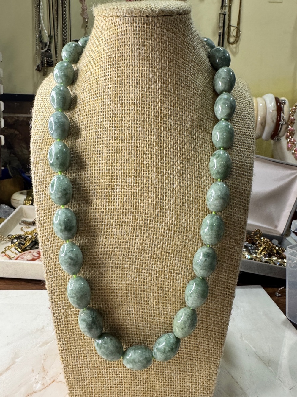 JADEITE Natural Burmese jadeite jade Necklace hand knotted